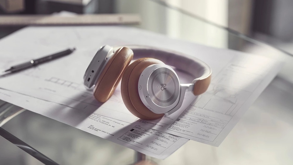 Bang & Olufsen Beoplay HX