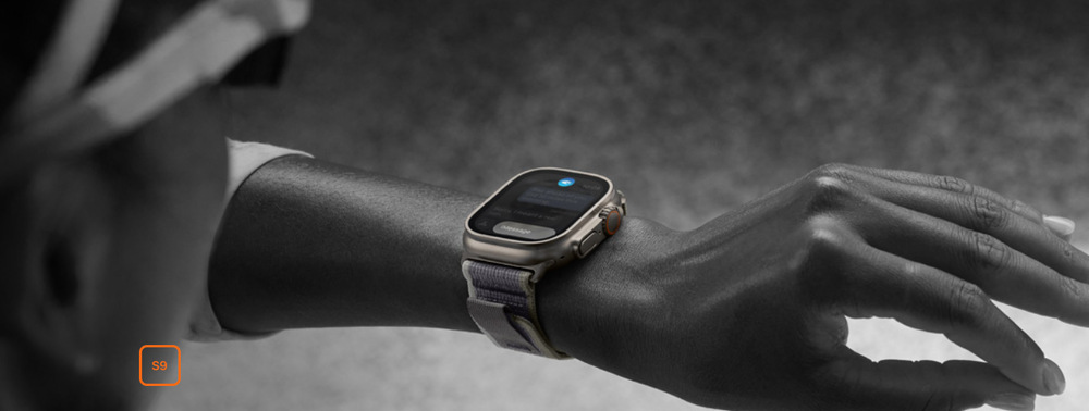 Chytré hodinky Apple Watch Ultra 2 GPS + Cellular, 49mm pouzdro z titanu - zeleno-šedý trailový tah - M/L Chytré hodinky Apple Watch Ultra 2 GPS + Cellular, 49mm pouzdro z titanu - zeleno-šedý trailový tah - M/L