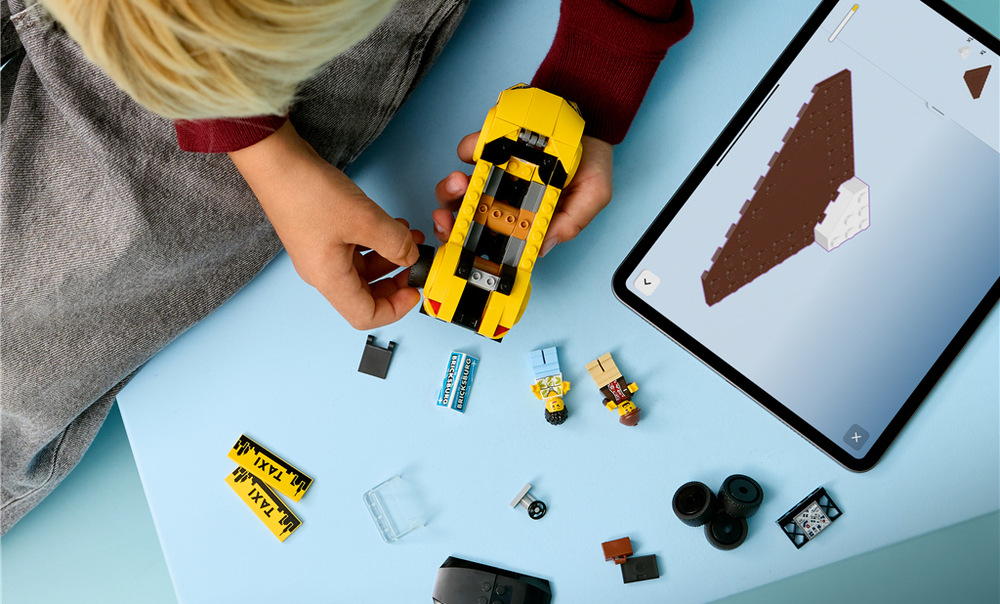 Stavebnice LEGO® City 60487 Žlutý taxík Taxikář a turista mohou díky zavazadlům rozehrávat nejrůznější cesty a každodenní situace z města.