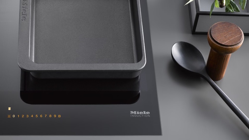 Indukční varná deska Miele KM 7466 FL černá Indukční varná deska Miele KM 7466 FL černá