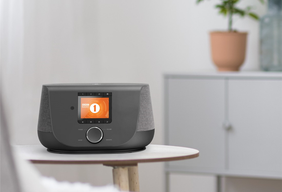 Internetový radiopřijímač s DAB+ Hama DIR3300SBT černý Internetový radiopřijímač s DAB+ Hama DIR3300SBT černý