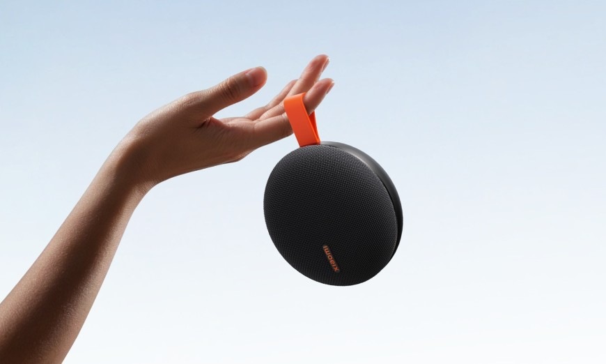 Přenosný reproduktor Xiaomi Bluetooth Speaker Essential černý Přenosný reproduktor Xiaomi Bluetooth Speaker Essential se vejde do dlaně