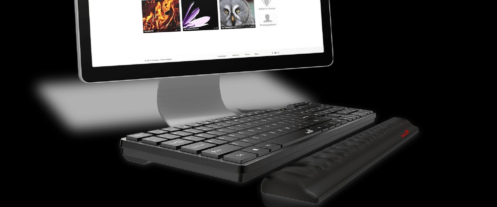 Klávesnice Genius Slimstar 126, drátová, copilot, USB, CZ+SK layout černá Genius Slimstar 126 (31310017426)