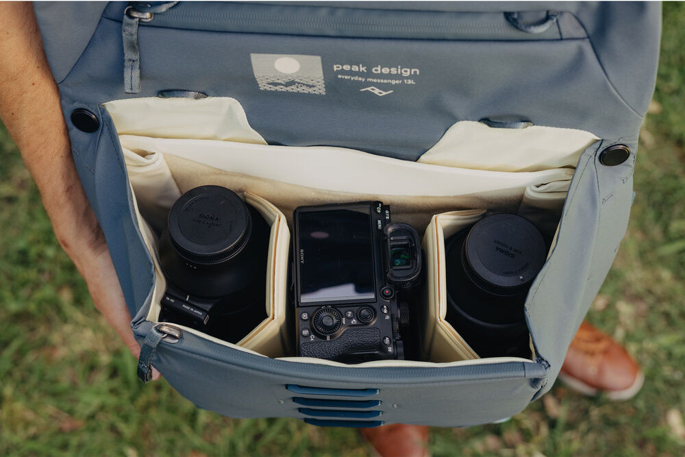 Brašna Peak Design Everyday Messenger 13L (v3) modrá Brašna Peak Design Everyday Messenger 13L (v3) modrá