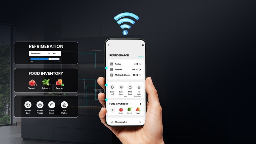 Americká lednice Hisense RQ5P640SSSD nerez Přední pohled na displej telefonu, kde je otevřená aplikace ConnectLife s názornou ukázkou, jak aplikace vypadá a funguje.