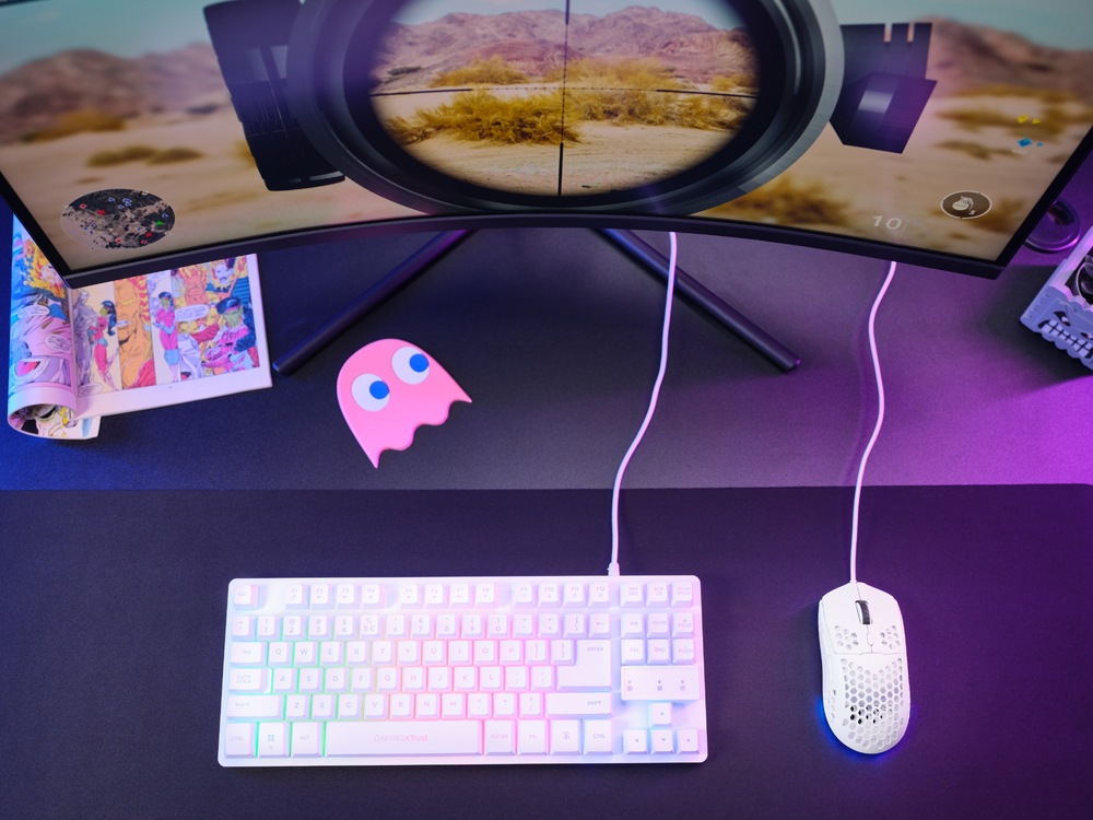 Myš Trust GXT 928W Helox Lightweight Wired bílá