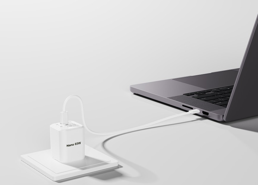 Nabíječka do sítě Cubenest PD Nano Adapter 65W N2D65 bílá Nabíječka do sítě Cubenest PD Nano Adapter N2D65 nabíjí notebook