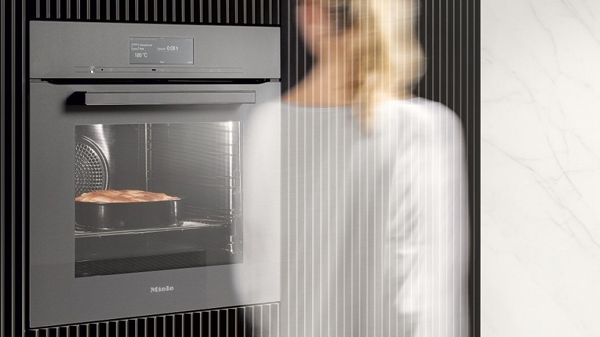 Trouba Miele H 2467 B černá