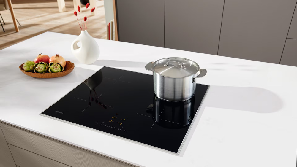 Indukční varná deska Miele KM 7361 FL černá Indukční varná deska Miele KM 7361 FL černá