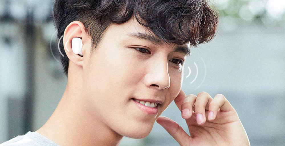 Sluchátka Xiaomi Mi True Wireless Earbuds bílá Sluchátka Xiaomi Mi True Wireless Earbuds bílá