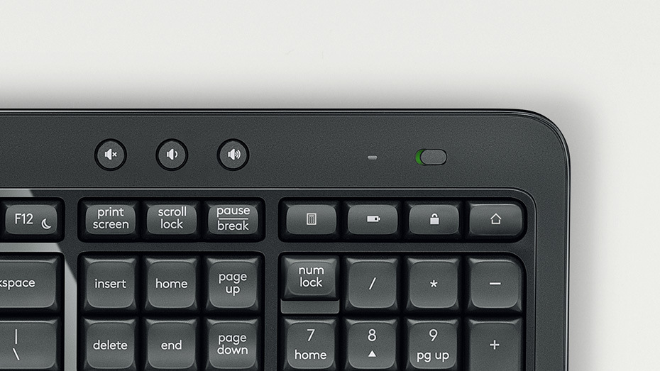 Klávesnice s myší Logitech Wireless Combo Advanced CZ/SK černá Klávesnice s myší Logitech Wireless Combo Advanced CZ/SK černá