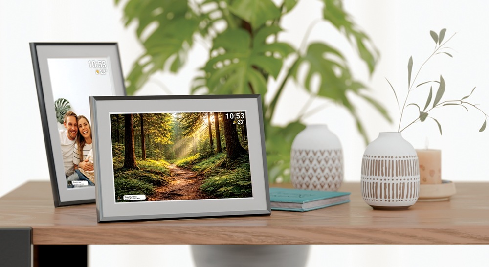 Elektronický fotorámeček NAVITEL FR101 PRO černý