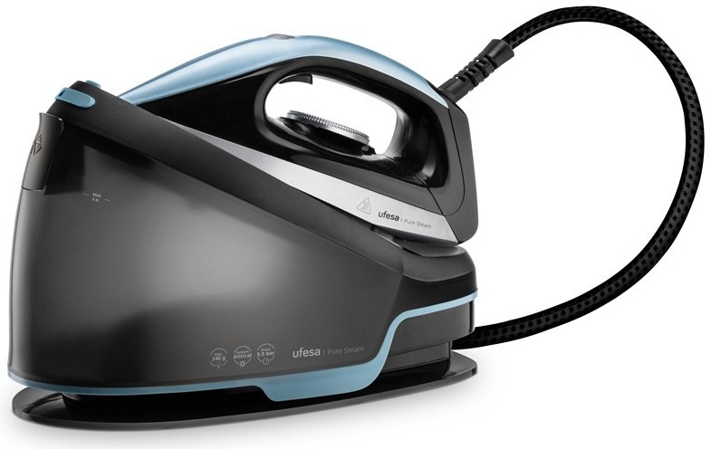 Žehlicí systém Ufesa Pure Steam 80206190 s keramickou žehlicí plochou.
