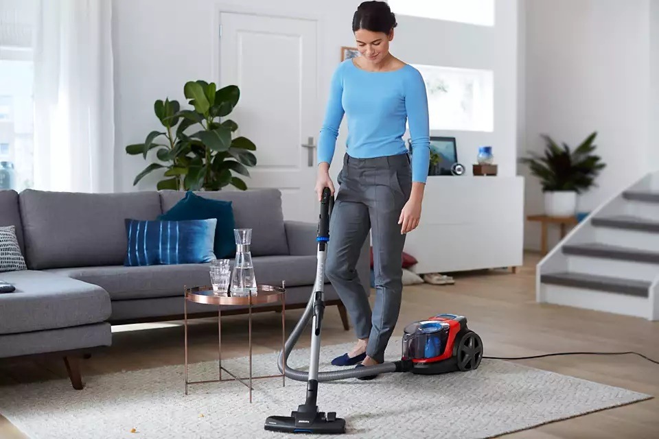 Podlahový vysavač Philips PowerPro Compact FC9330/09 červený/modrý Podlahový vysavač Philips PowerPro Compact FC9330/09 červený/modrý