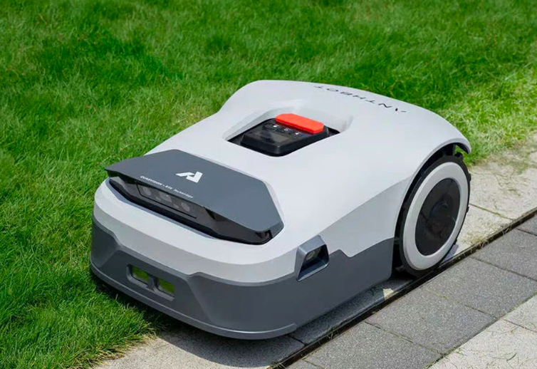 Robotická sekačka Anthbot Genie 3000