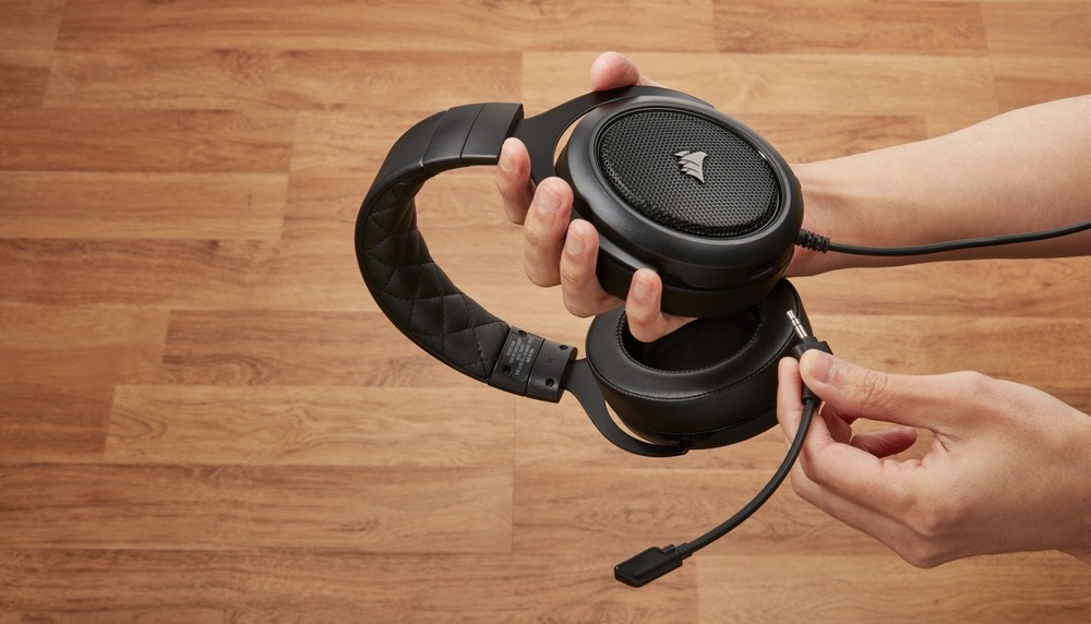 Headset Corsair HS50 Pro černý/modrý Headset Corsair HS50 Pro černý/modrý