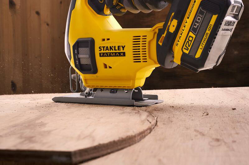 Přímočará pila Stanley FatMax SFMCS600B-XJ (bez baterie) Přímočará pila Stanley FatMax SFMCS600B-XJ (bez baterie)