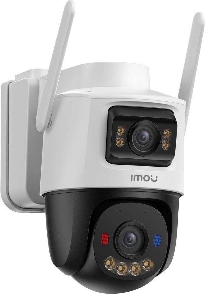 IP kamera Imou AOV Dual je zachycená z bočního úhlu. Nahoře je pevná kamera s objektivem a čtyřmi LED diodami pro přisvícení. Dole je otočná černá část s druhým objektivem, dalšími LED diodami a červeno-modrým výstražným světlem. Po stranách jsou dvě bílé antény a vzadu držák pro montáž na zeď.