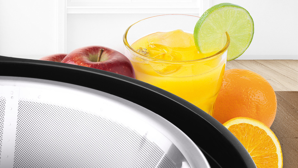 Odšťavňovač Bosch MES25G0 bílý/zelený