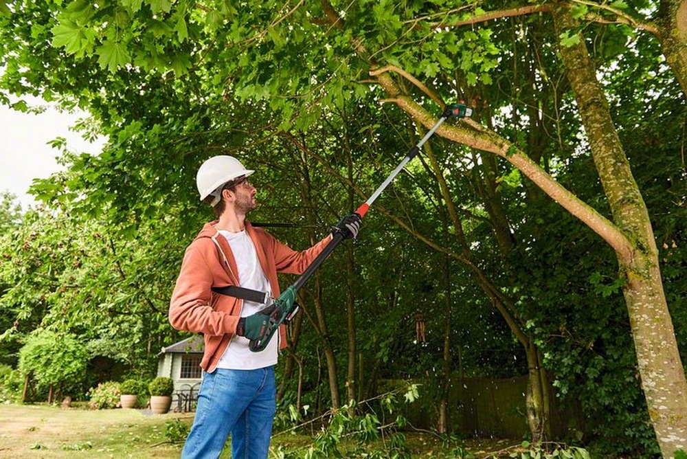 Odvětvovač Bosch UniversalChainPole 18 (bez baterie)