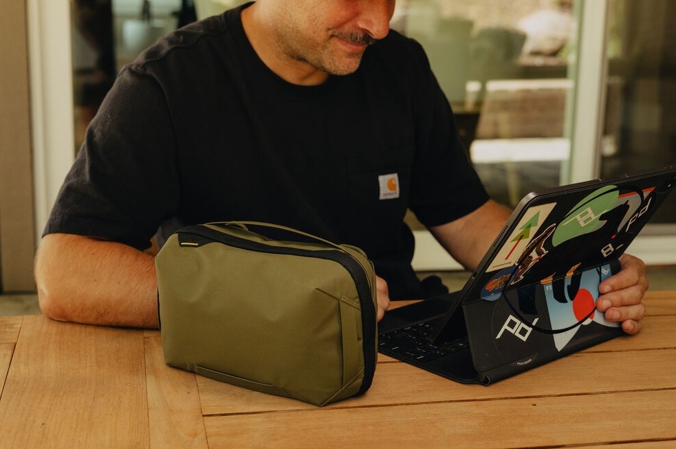 Pouzdro Peak Design Tech Pouch 2L khaki Pouzdro Peak Design Tech Pouch 2L khaki