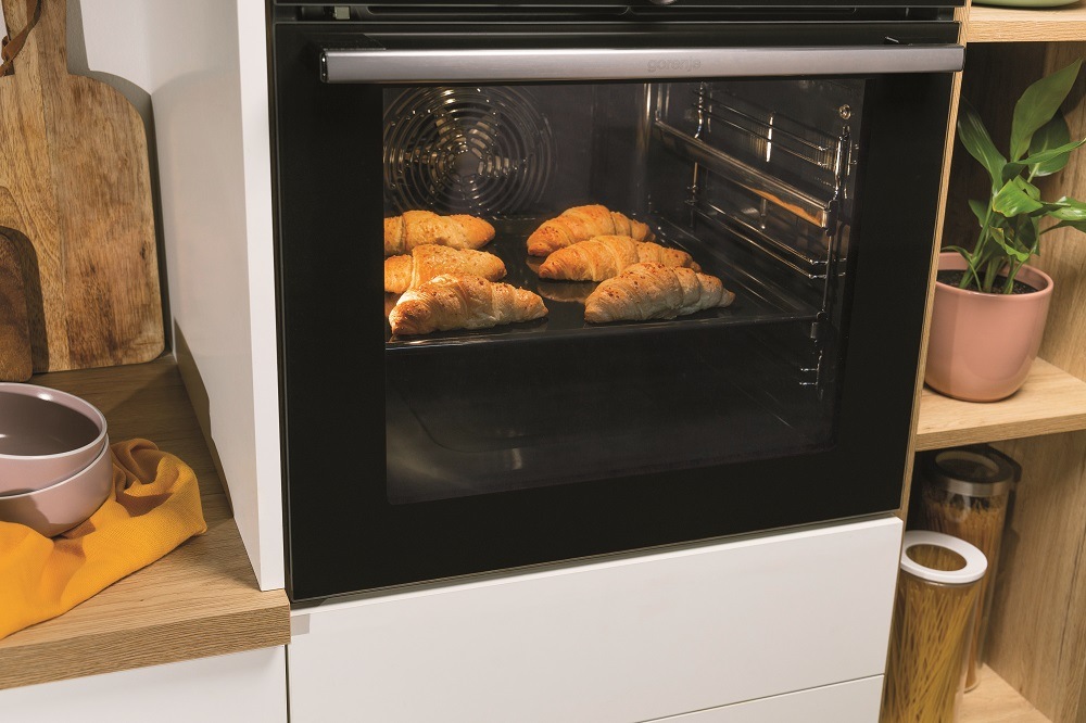 Trouba Gorenje Essential BOSX6737E13BG ExtraSteam černá Gorenje trouba BOSX6737E13BG, černá, frozenbake