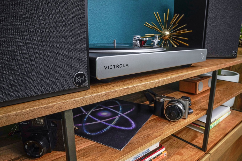 Gramofon Victrola VPT-2500 Hi-Res Carbon černý/stříbrný