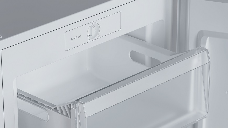 Mraznička Candy CNUQ2L58EW bílá