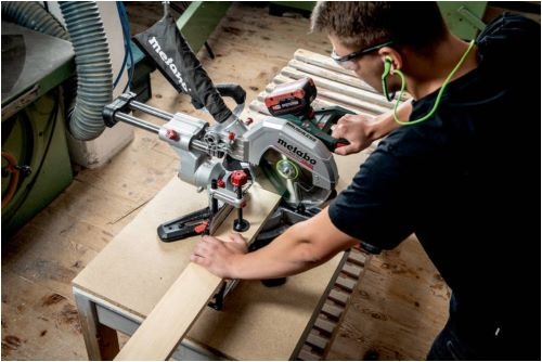 Metabo KGS 18 LTX BL 216 (s baterií)