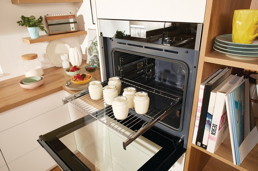 Trouba Gorenje Black Line BCS798S24BG černá Vestavná trouba s párou Gorenje BCS798S24BG, černá, funkce Jogurt