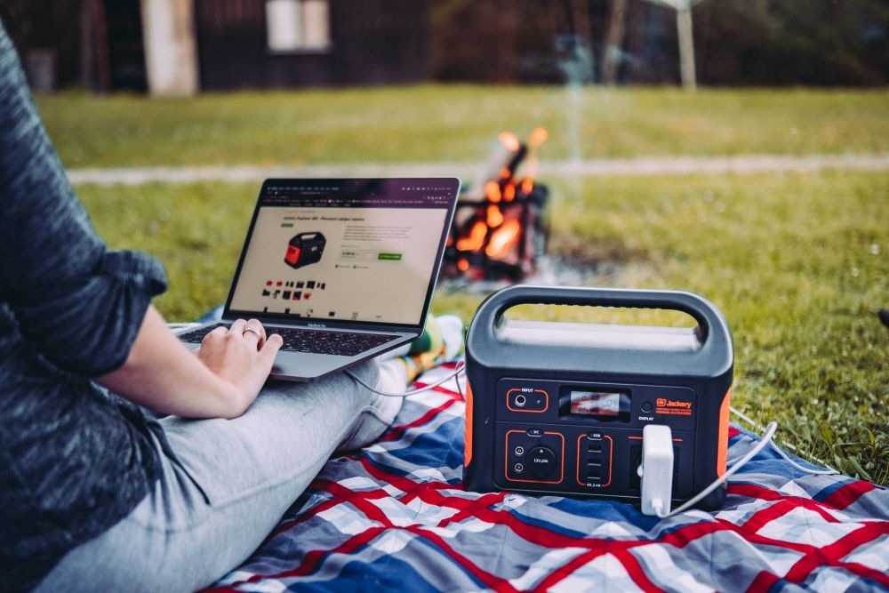 Nabíjecí stanice Jackery Explorer 500 (518 Wh) černá/oranžová
