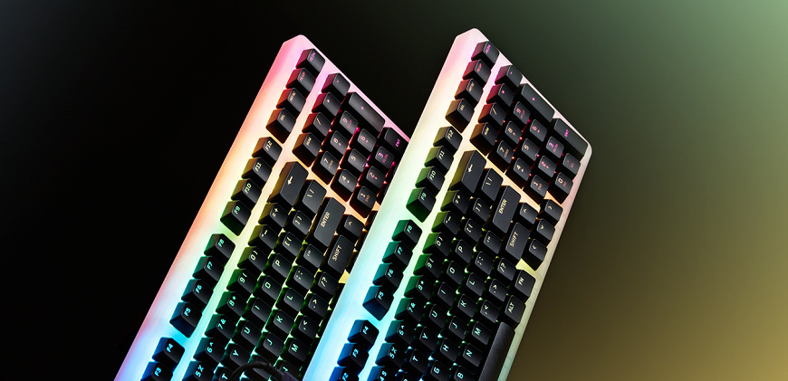 Kryt HyperX Origins 2 1800 White Housing bílý HyperX Origins 2 1800 Housing – dvě klávesnice s průsvitným tělem a RGB podsvícením