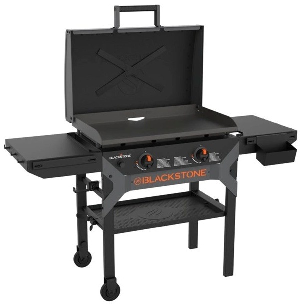 Blackstone 28" Omnivore griddle s otevřenou pokličkou, šedý rám, kolečka, boční krabička.