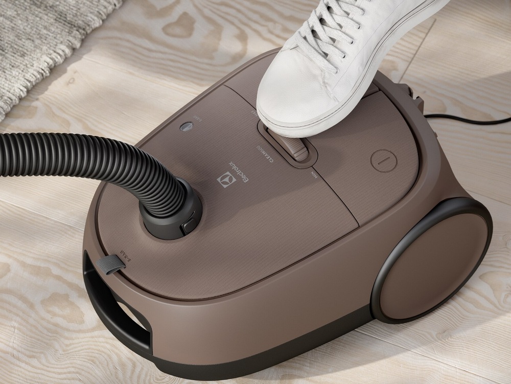 Podlahový vysavač Electrolux 600 EB61C3WBL Podlahový vysavač Electrolux 600 EB61C3WBL
