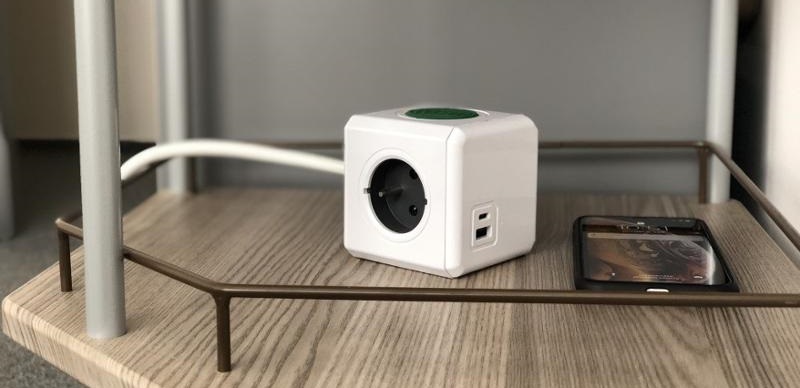 Kabel prodlužovací Powercube Extended USB WirelessCharger, 3x zásuvka, bezdrátové nabíjení bílý Kabel prodlužovací Powercube Extended USB WirelessCharger, 3x zásuvka, bezdrátové nabíjení bílý