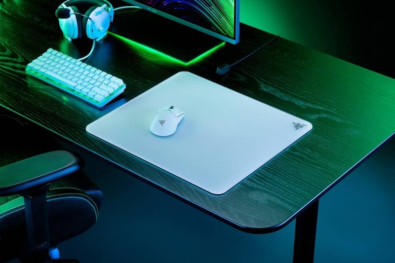 Podložka pod myš Razer Atlas, 45 × 40 cm bílá