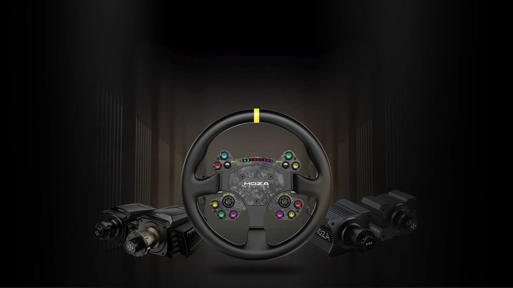 Volant Moza Racing RS V2 černý Přední záběr na volant Moza Racing RS V2 obklopený různými základnami na tmavém pozadí.