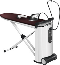 Žehlicí systém Miele B4847 FashionMaster 4.0 Parní žehlící systém z levé strany