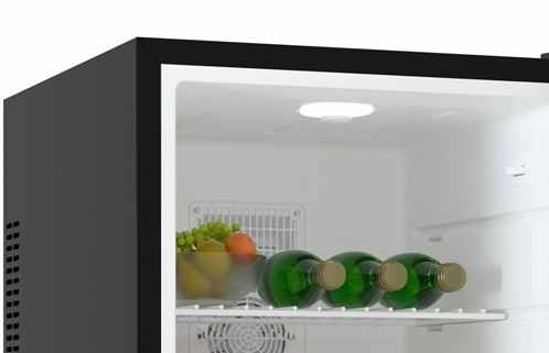 Chladnička Guzzanti GZ 70A černá barva Detail LED osvětlení chladničky.