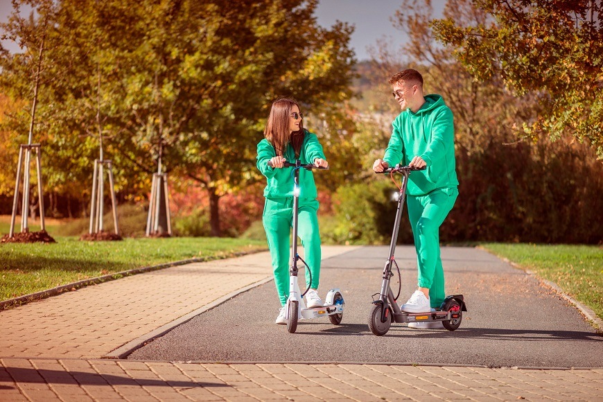 Elektrická koloběžka GoGEN VOYAGER NEO S 601R červená