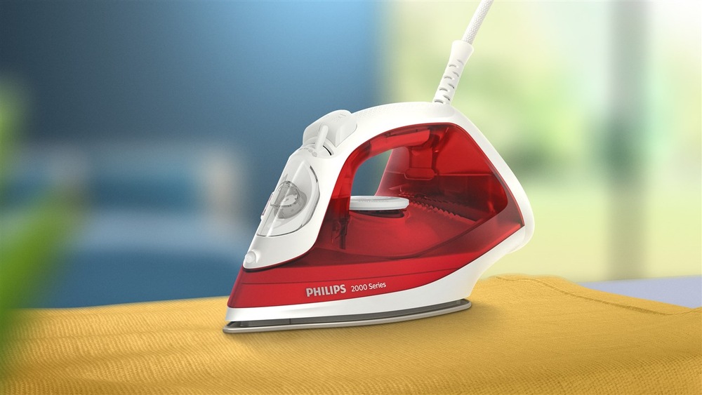 Žehlička Philips Series 2000 DST2010/40 bílá/červená Žehlička Philips Series 2000 DST2010/40 bílá/červená