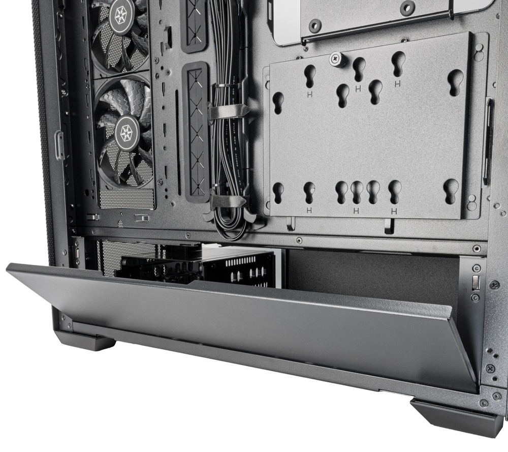 Case SilverStone SETA H2 šedá SilverStone SETA H2 pojme grafické karty dlouhé až 429 mm