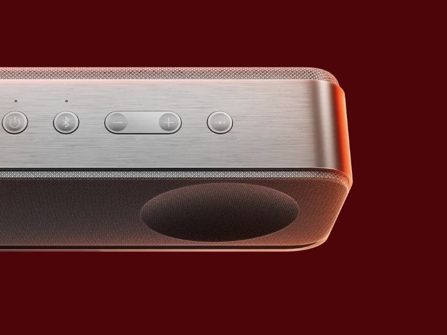 Přenosný reproduktor Bose Soundlink HOME hnědý Detail ovládání na reproduktoru Bose SoundLink Home