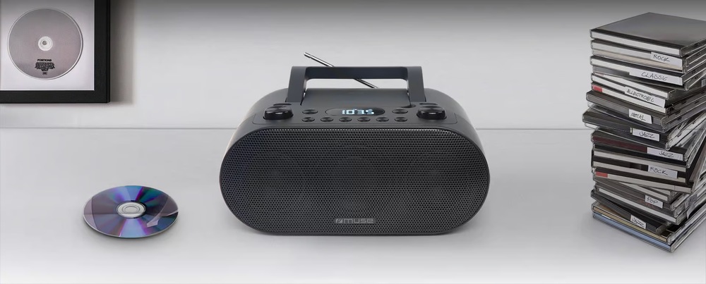 Radiopřijímač s CD MUSE M-35BT černý Radiopřijímač CD MUSE M-35BT využijete opravdu dosytosti.