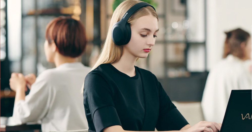 Sluchátka Sony WH-H910N červená Sluchátka Sony WH-H910N červená