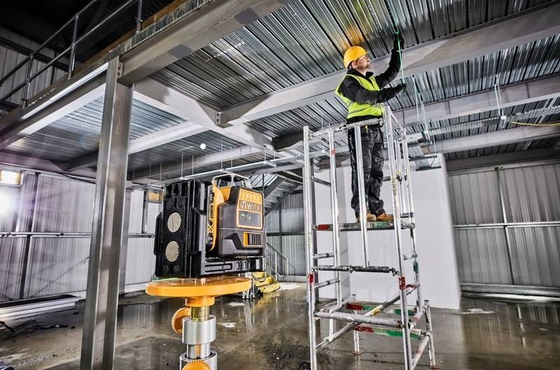 Čárový laser Dewalt DCE0811D1G (s baterií) Čárový laser Dewalt DCE0811D1G (s baterií)