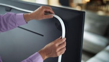 LED pásek Philips Hue Gradient Lightstrip pro TV 65"