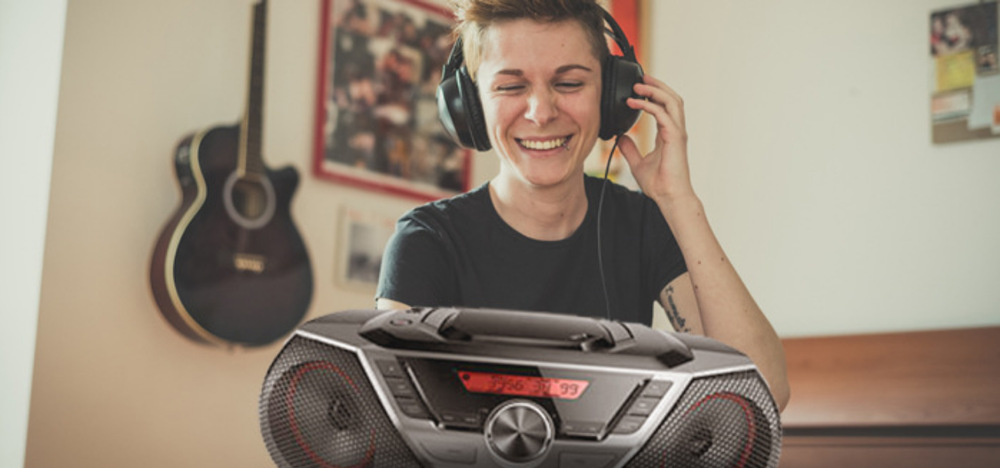 Radiopřijímač s CD Philips AZ700T