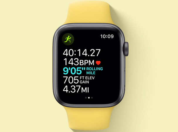 Chytré hodinky Apple Watch SE GPS, 44mm pouzdro ze zlatého hliníku - hvězdně bílý sportovní řemínek