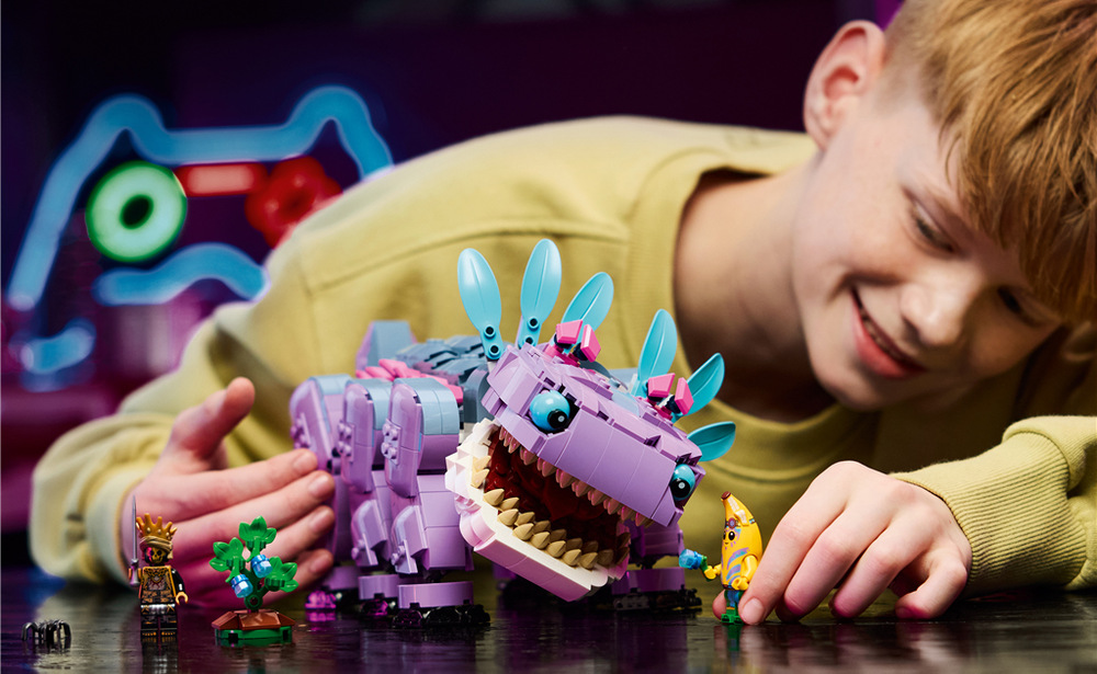 Klombo z Fortnite ožívá v podobě pohyblivého modelu, který nabízí zábavu při hraní i vytváření vlastních scénářů.